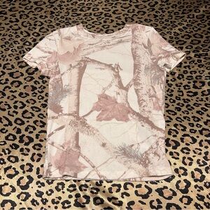 Hollister Camo Print Tee in Cream and Brown